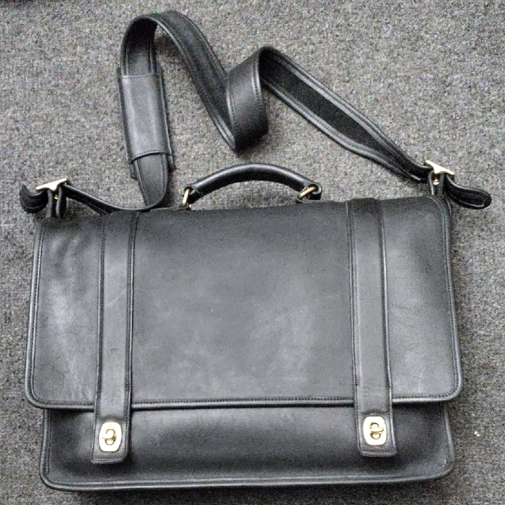Vintage COACH 5274 Essex Black Leather Double-Turnlock Briefcase *USA